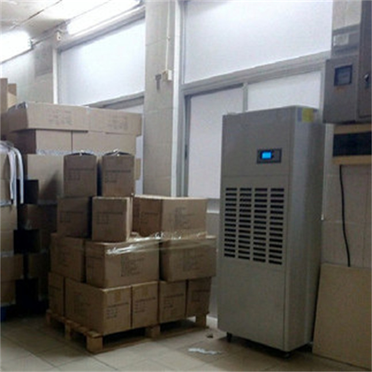 下城区夏季太潮湿怎么办？就用抽湿器